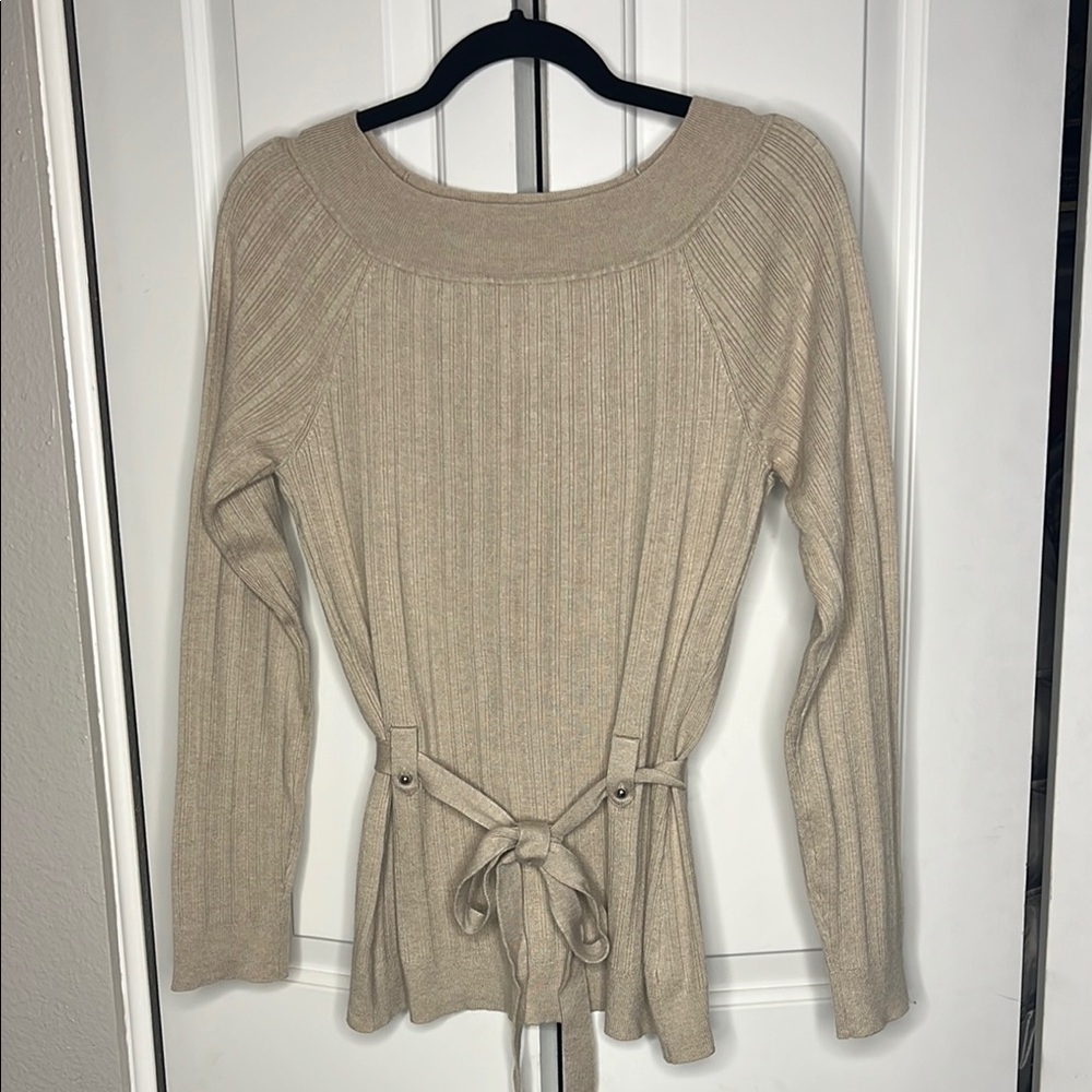 White House Black Market Tan Crew Neck Sweater with Ribbed Texture